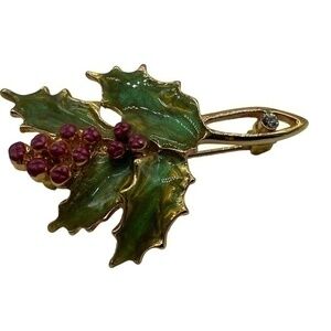 Vintage Holly Christmas Brooch